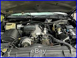 1998 Chevrolet Suburban LT
