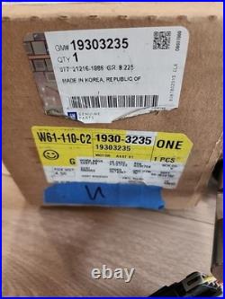 NEW OEM 07-14 Tahoe Yukon Escalade Left DRIVER Front Power Running Board Motor